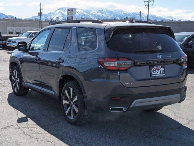 new 2025 Honda Pilot car, priced at $50,195