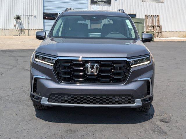 new 2025 Honda Pilot car, priced at $48,945