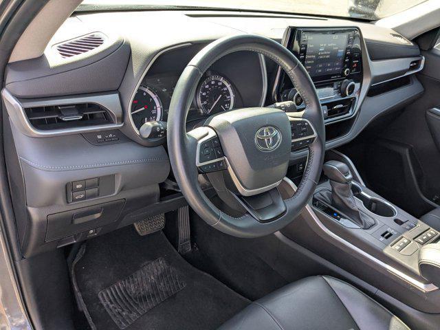 used 2022 Toyota Highlander car, priced at $37,798