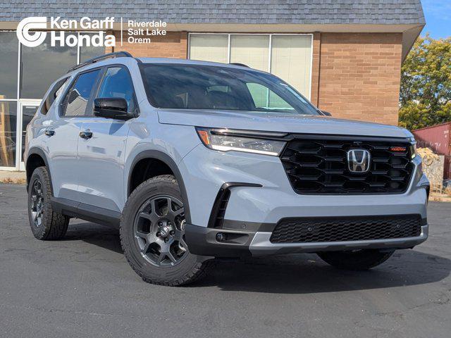new 2025 Honda Pilot car, priced at $50,350