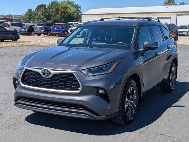 used 2021 Toyota Highlander car, priced at $33,307