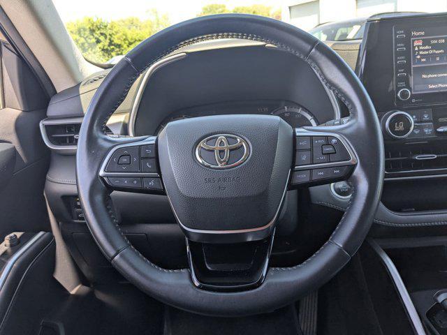 used 2021 Toyota Highlander car, priced at $33,307