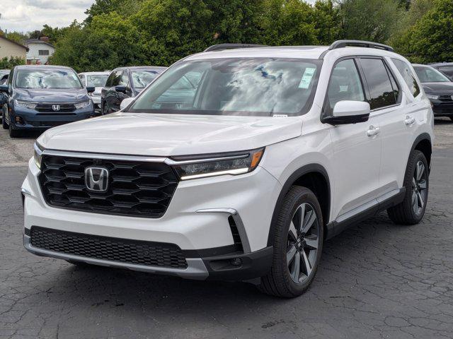 new 2025 Honda Pilot car, priced at $53,485