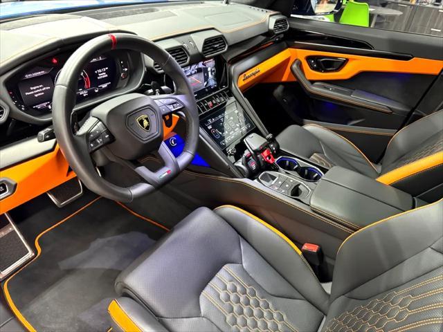 used 2023 Lamborghini Urus car, priced at $256,947