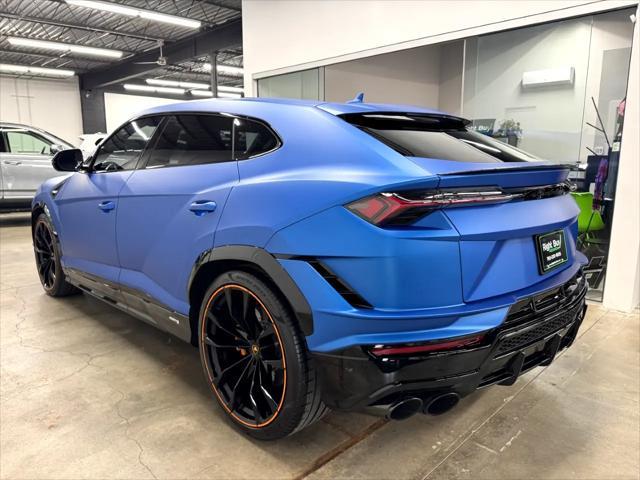 used 2023 Lamborghini Urus car, priced at $256,947