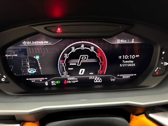 used 2023 Lamborghini Urus car, priced at $256,947