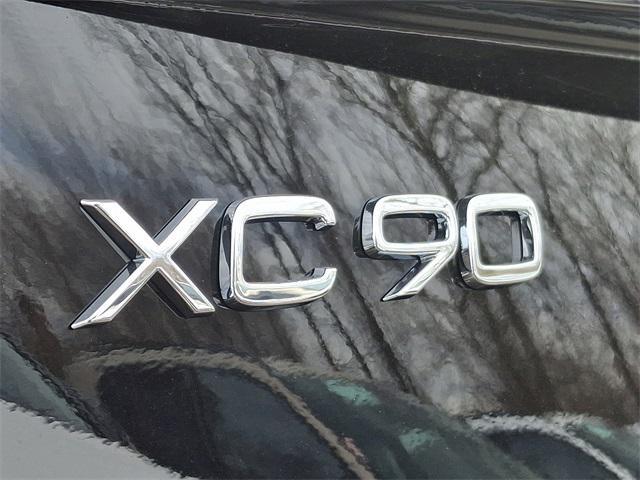 new 2025 Volvo XC90 Plug-In Hybrid car, priced at $78,805