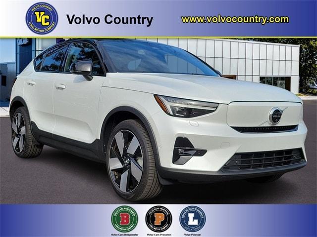 used 2022 Volvo C40 Recharge Pure Electric car, priced at $32,000