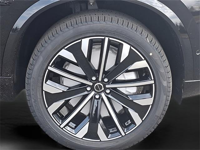 new 2025 Volvo XC90 car, priced at $73,570