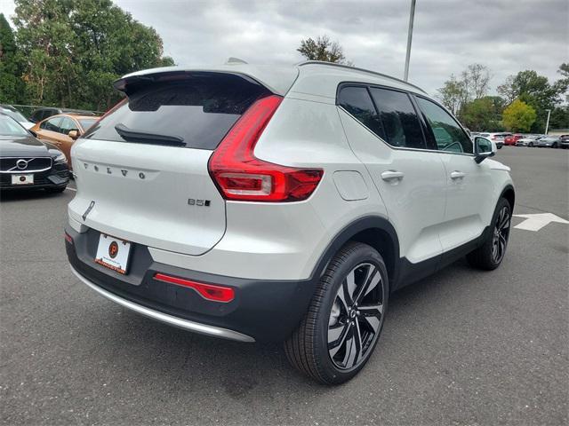 new 2025 Volvo XC40 car, priced at $51,040