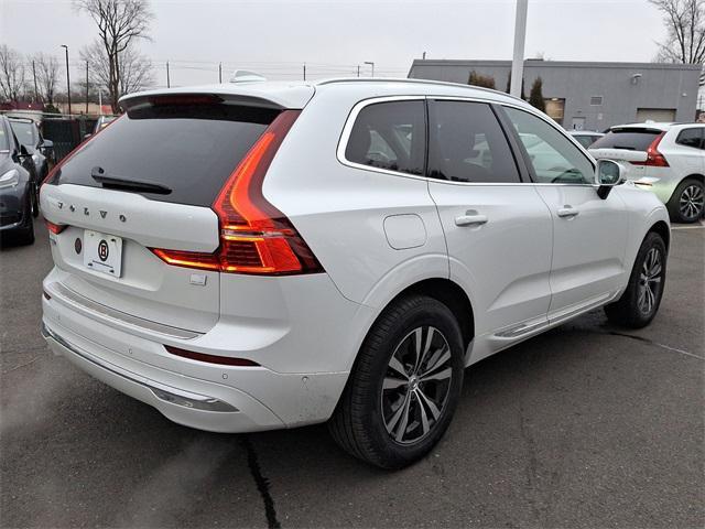 used 2022 Volvo XC60 Recharge Plug-In Hybrid car, priced at $39,800