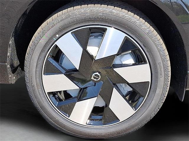 new 2025 Volvo XC60 Plug-In Hybrid car, priced at $66,260