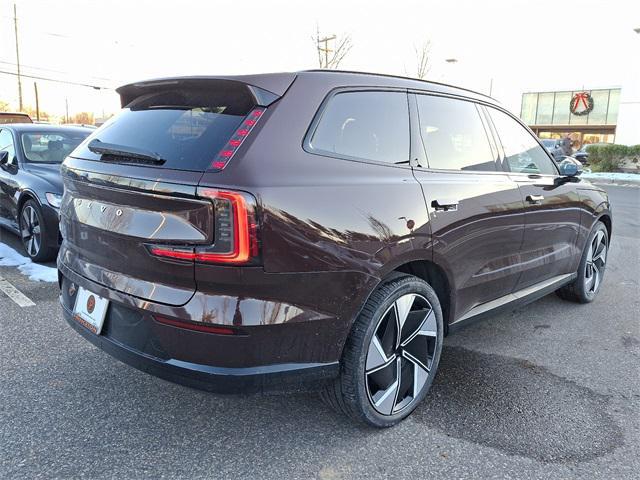 new 2025 Volvo EX90 car, priced at $95,140