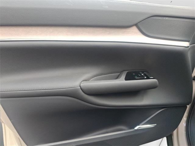 new 2025 Volvo EX90 car, priced at $81,290