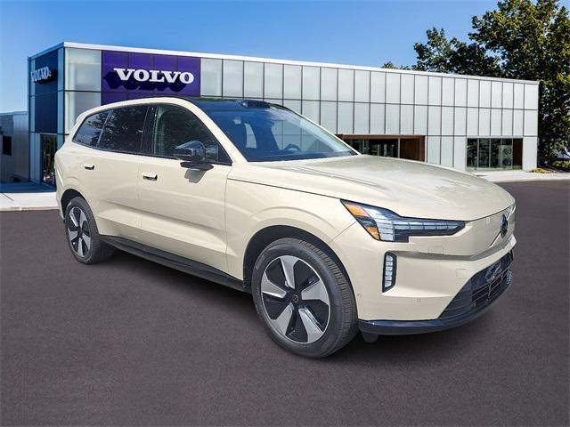 new 2025 Volvo EX90 car, priced at $81,290