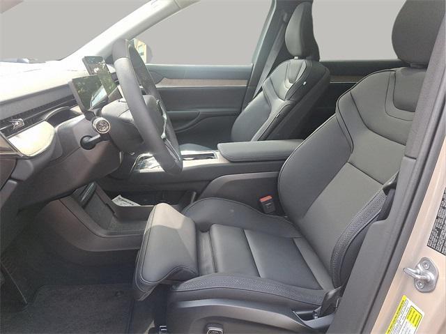 new 2025 Volvo EX90 car, priced at $81,290