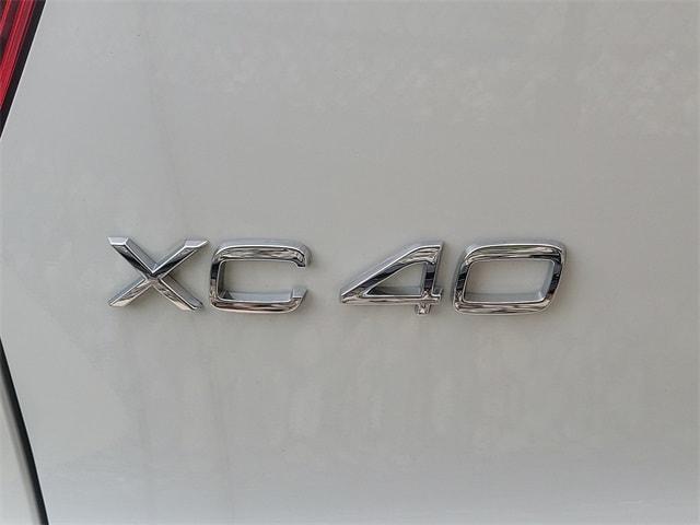 new 2025 Volvo XC40 car, priced at $51,550