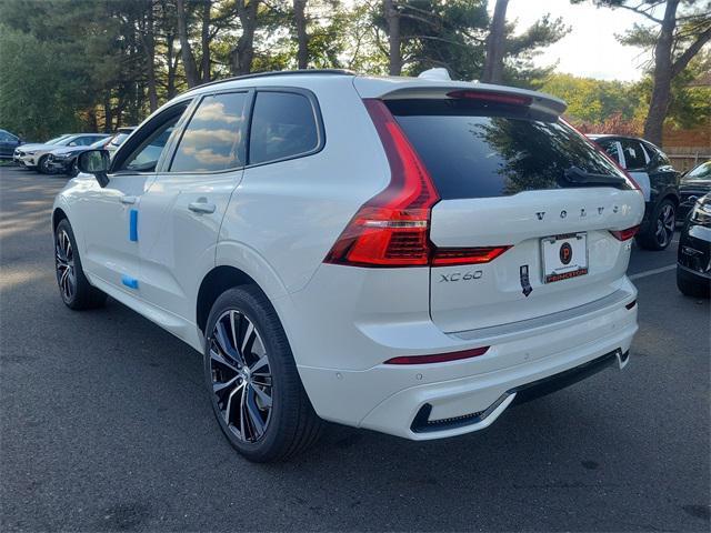 new 2025 Volvo XC60 car, priced at $55,335