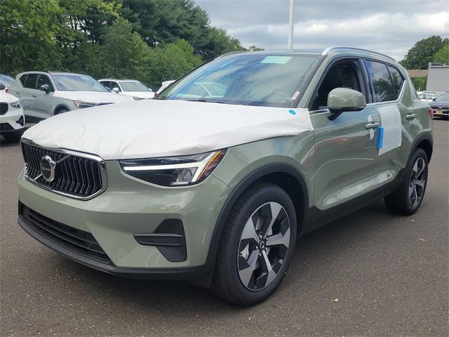 new 2025 Volvo XC40 car, priced at $46,465