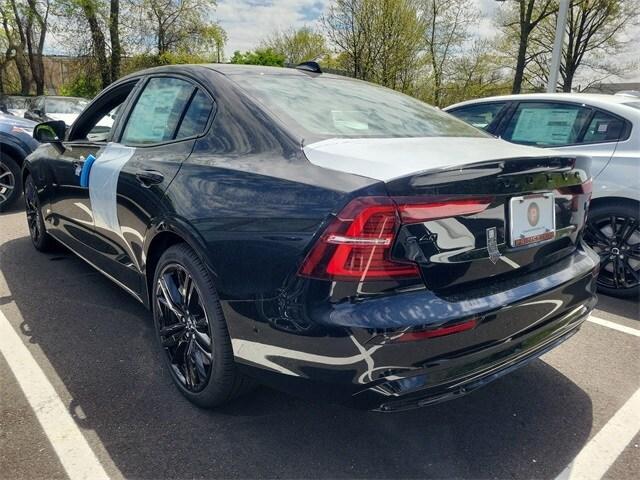 new 2024 Volvo S60 Recharge Plug-In Hybrid car, priced at $59,975