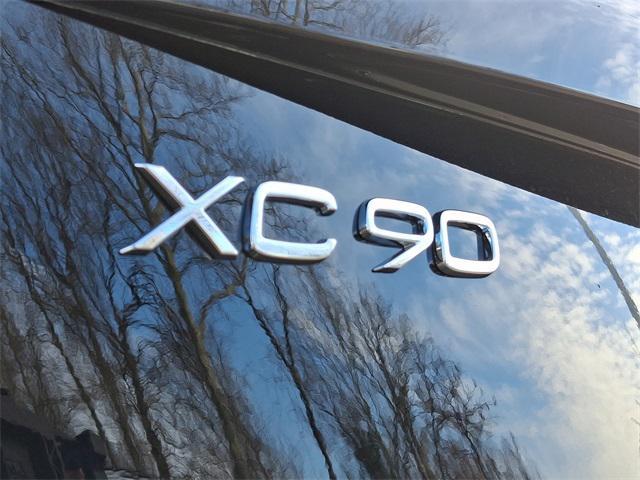 new 2025 Volvo XC90 car, priced at $69,740