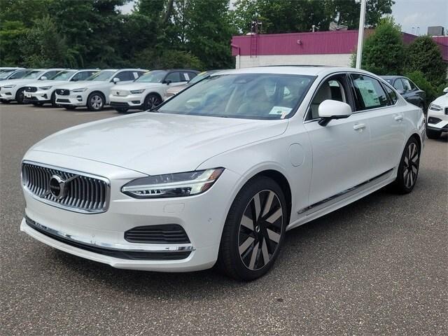 new 2024 Volvo S90 Recharge Plug-In Hybrid car, priced at $78,495