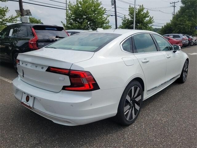 new 2024 Volvo S90 Recharge Plug-In Hybrid car, priced at $78,495