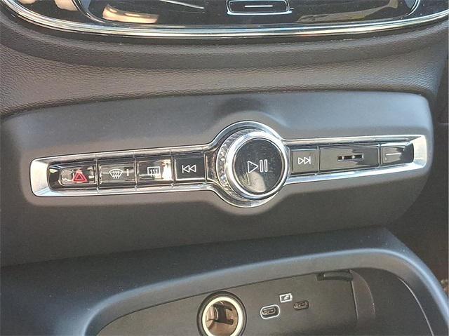 used 2022 Volvo XC40 Recharge Pure Electric car, priced at $28,994