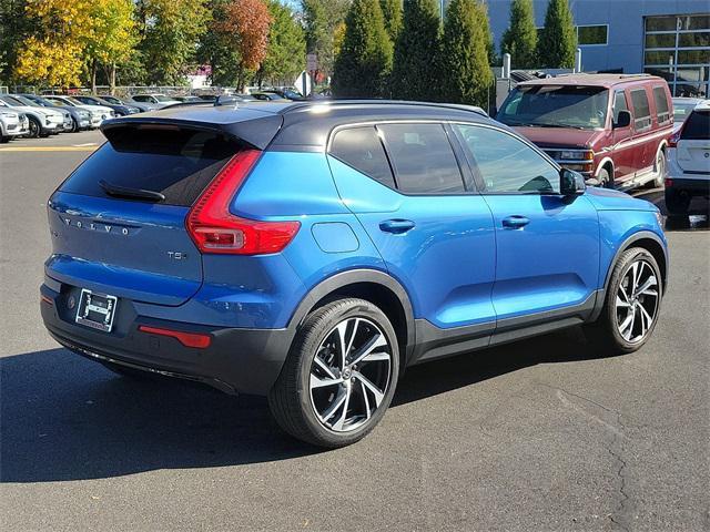 used 2021 Volvo XC40 car, priced at $28,900