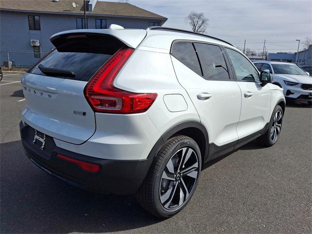 new 2025 Volvo XC40 car, priced at $49,790