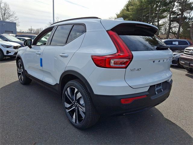 new 2025 Volvo XC40 car, priced at $49,790