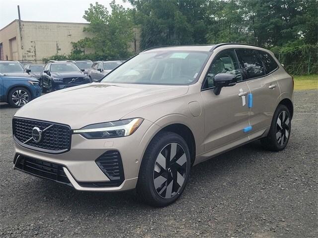 new 2025 Volvo XC60 Plug-In Hybrid car, priced at $66,235