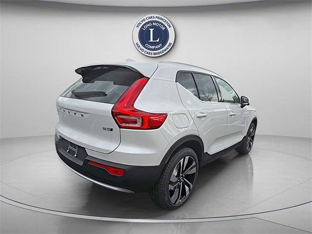 new 2025 Volvo XC40 car, priced at $48,335