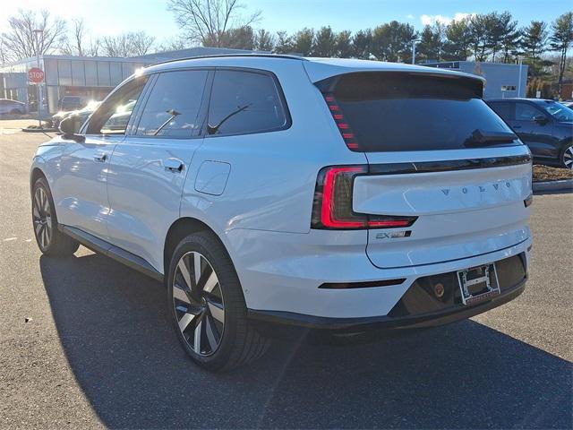 new 2025 Volvo EX90 car, priced at $82,940