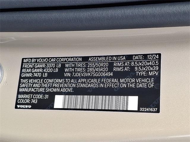 new 2025 Volvo EX90 car, priced at $82,385