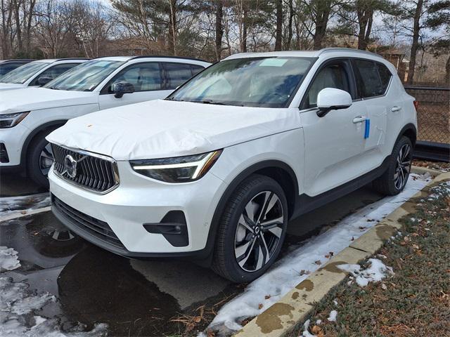 new 2025 Volvo XC40 car, priced at $49,790