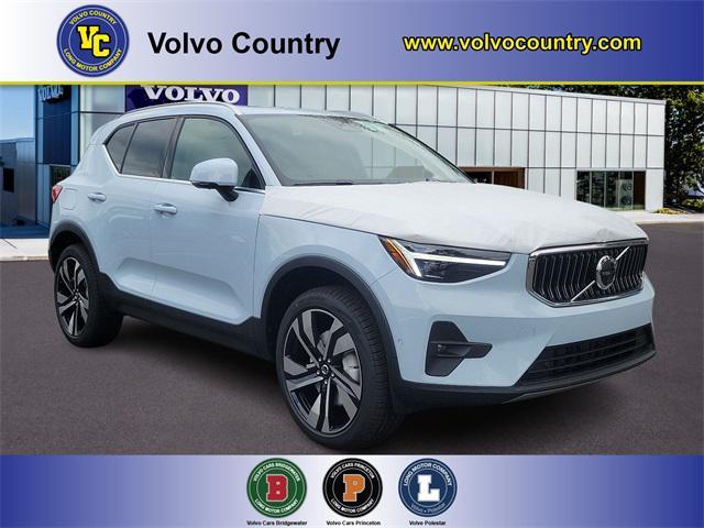 new 2025 Volvo XC40 car, priced at $52,140