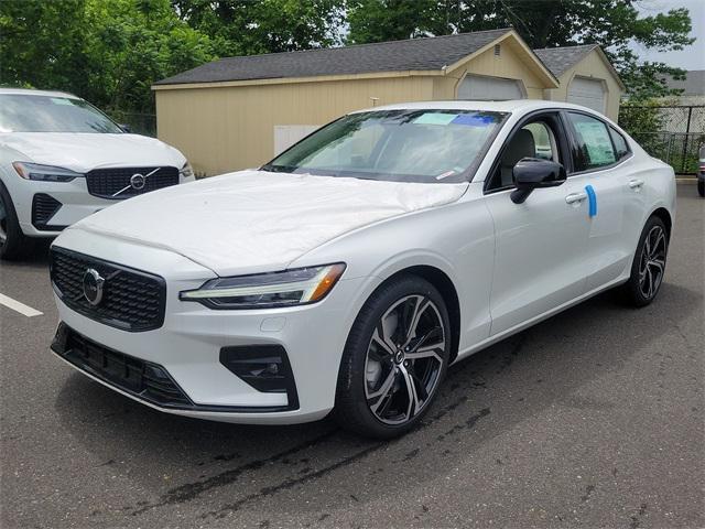 new 2024 Volvo S60 car, priced at $45,825