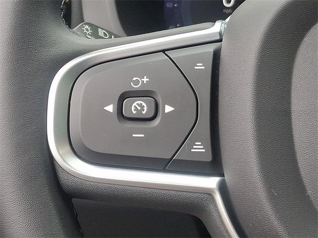 used 2023 Volvo XC60 car, priced at $39,500