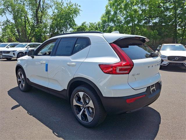 new 2025 Volvo XC40 car, priced at $49,585