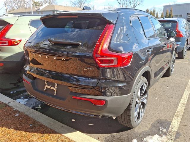 new 2025 Volvo XC40 car, priced at $51,145