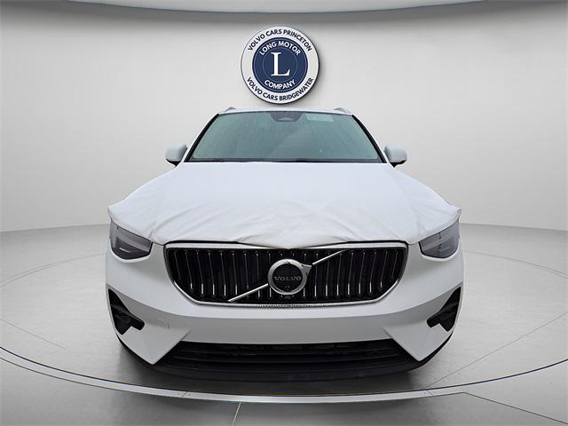 new 2025 Volvo XC40 car, priced at $48,335