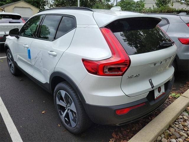 new 2025 Volvo XC40 car, priced at $48,315