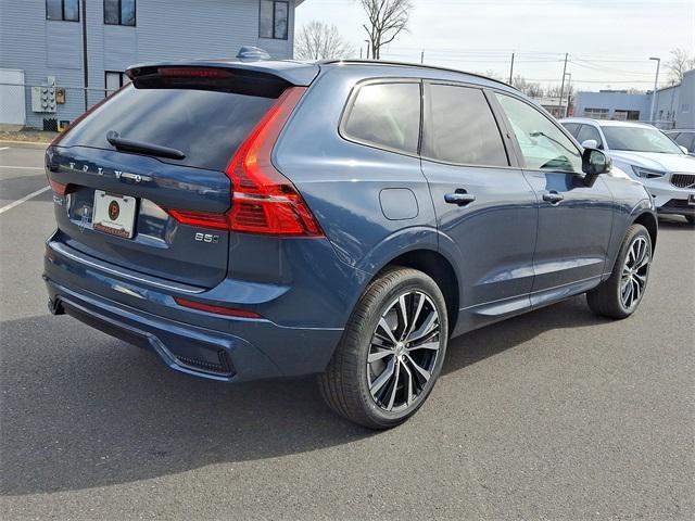 new 2025 Volvo XC60 car, priced at $55,335