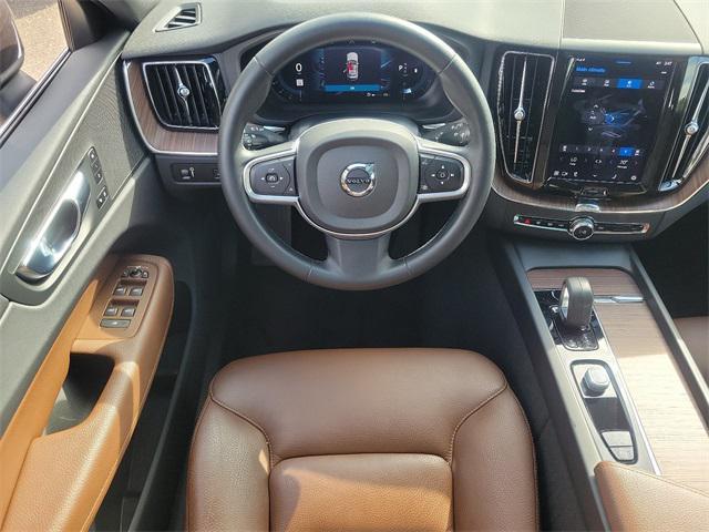 used 2022 Volvo XC60 car, priced at $31,700