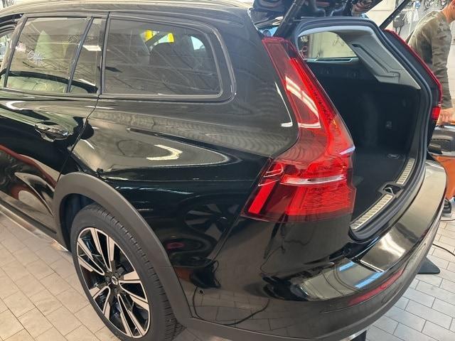 used 2023 Volvo V60 Cross Country car, priced at $47,000