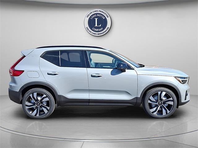 new 2025 Volvo XC40 car, priced at $49,810