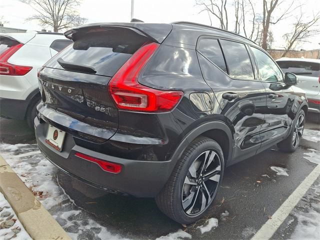 new 2025 Volvo XC40 car, priced at $52,215