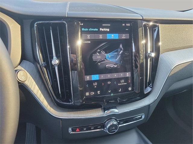 new 2025 Volvo XC60 car, priced at $55,335