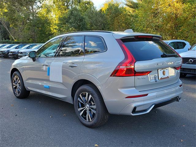 new 2025 Volvo XC60 car, priced at $49,095